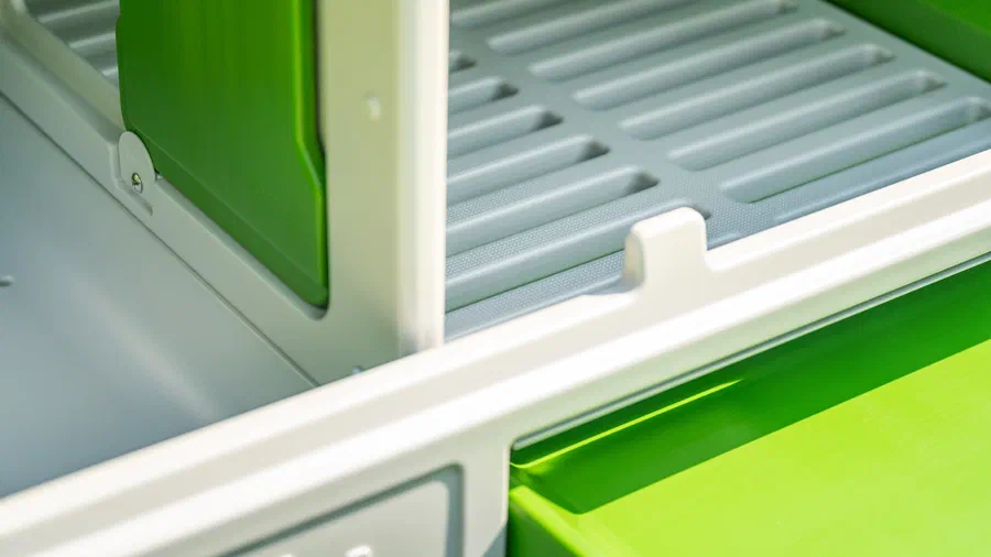 Détail sur les différentes sections, où l'on peut apprécier la qualité des plastiques employés. &copy; Omlet